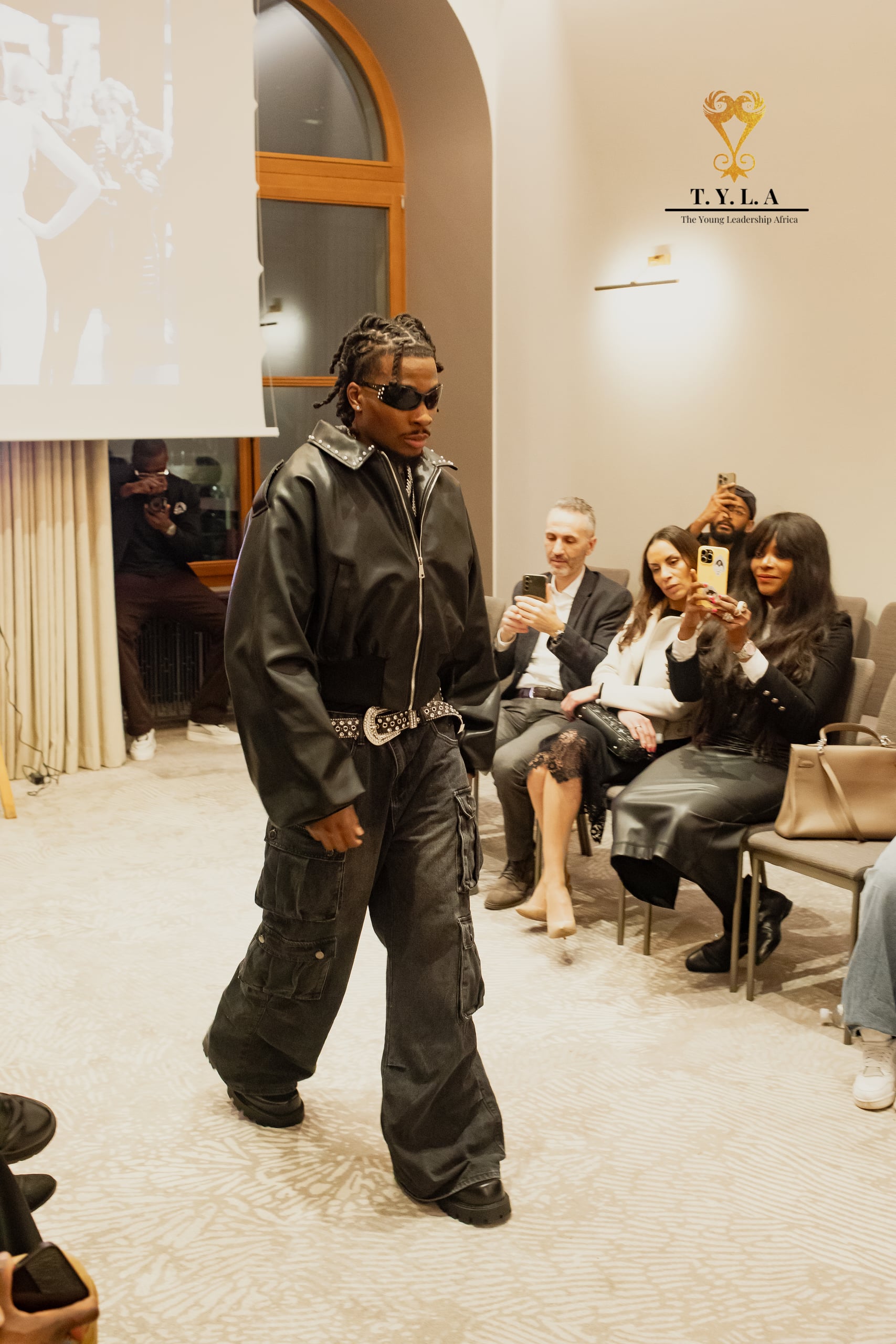 Photo J'AFFIRME Fashion Week
